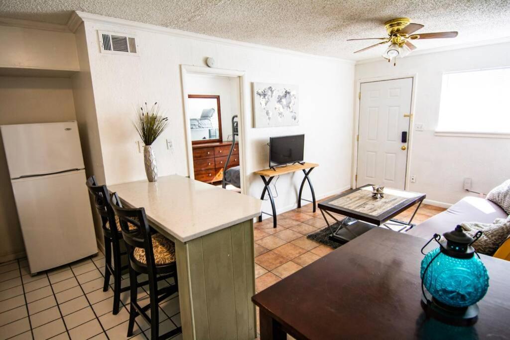 Central Automobile Alley Modern 1Bdr - Wifi Oklahoma City Exteriör bild