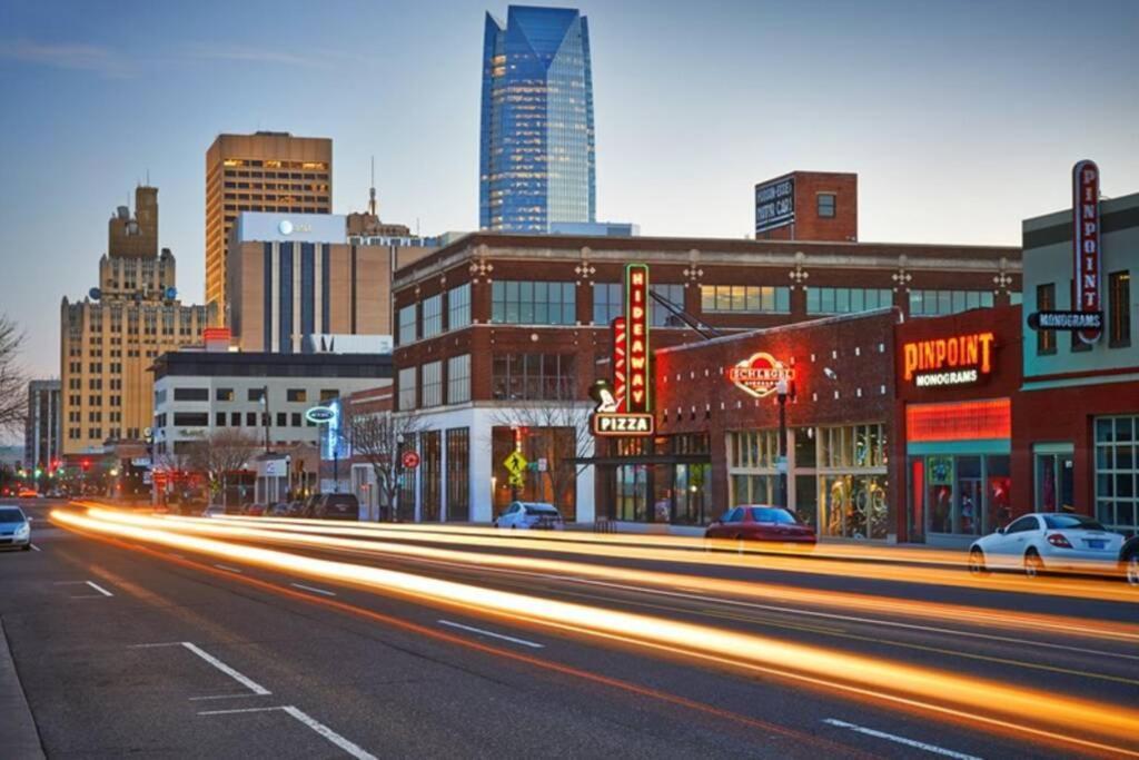 Central Automobile Alley Modern 1Bdr - Wifi Oklahoma City Exteriör bild
